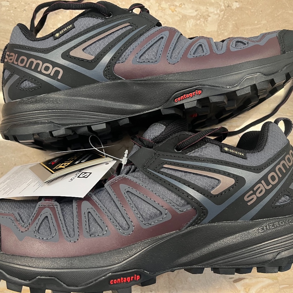 NWT Salomon X Crest GTX women hiking shoes size 7.5